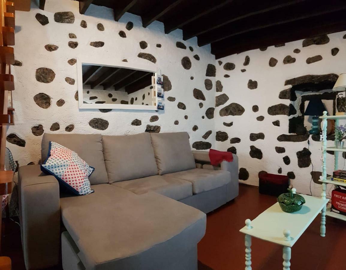 Join Our Relaxed House Near The Beach - Mosteiros Mosteiros  Zewnętrze zdjęcie