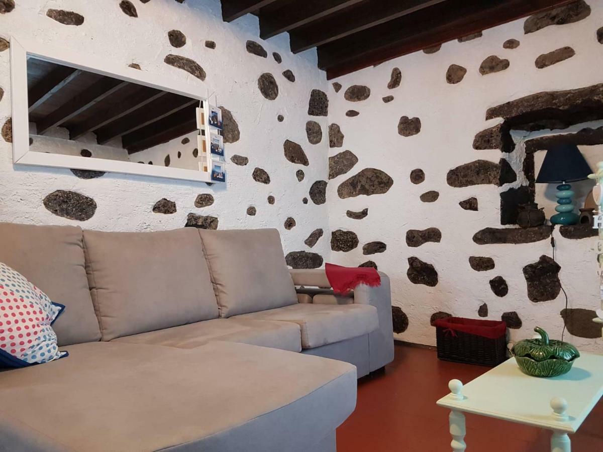 Join Our Relaxed House Near The Beach - Mosteiros Mosteiros  Zewnętrze zdjęcie