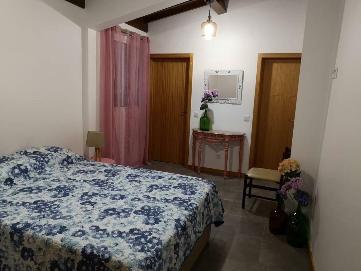 Join Our Relaxed House Near The Beach - Mosteiros Mosteiros  Zewnętrze zdjęcie
